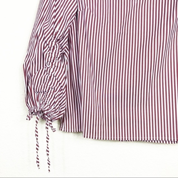 NWT Express Striped Keyhole Ruched Sleeve Top XS - Picture 3 of 8